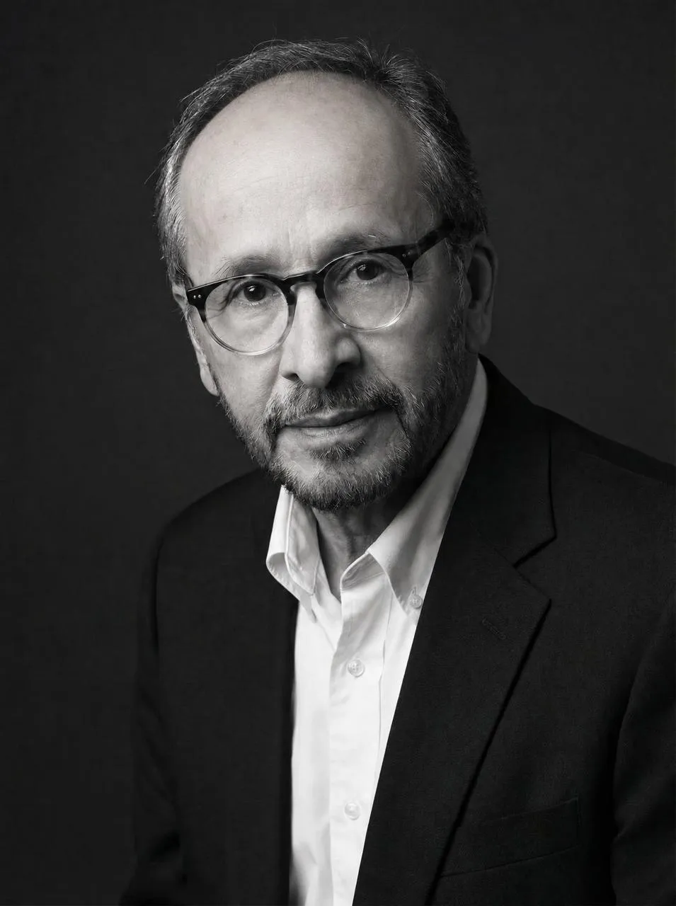 Retrato en blanco y negro de Amado López